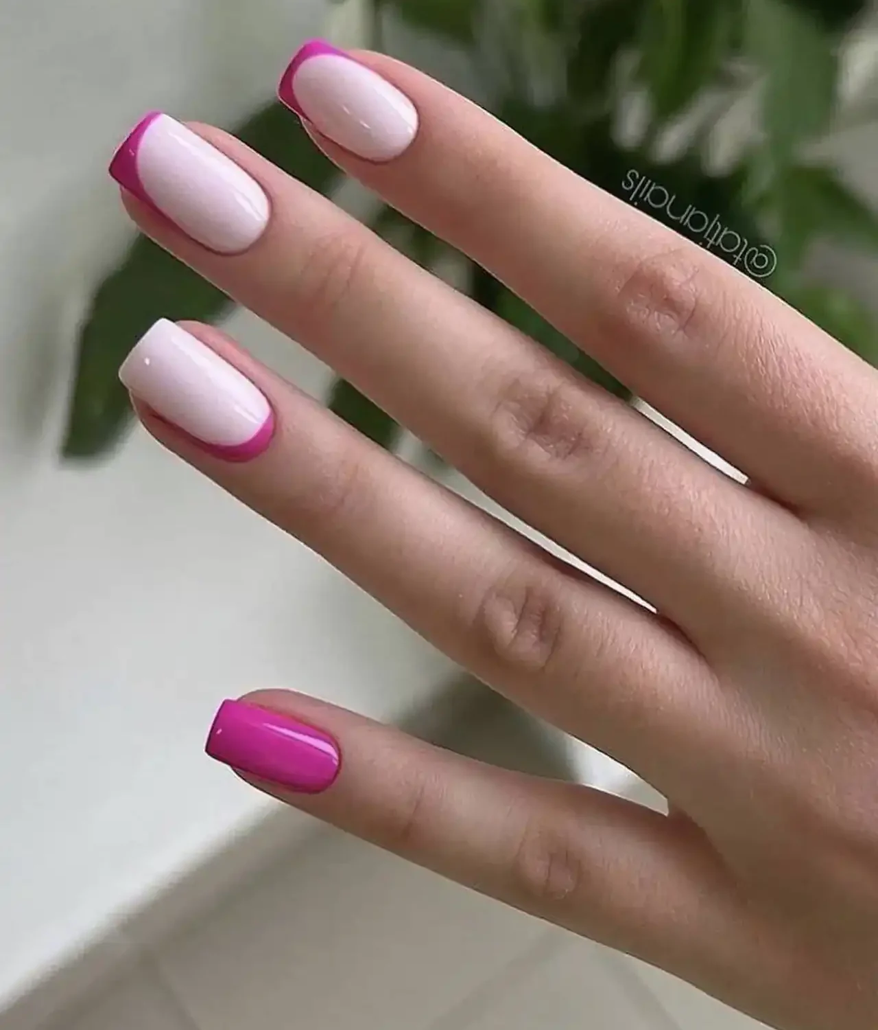 مدل لاک ژل روی ناخن طبیعی + زیباترین مدل های لاک ژل روی ناخن طبیعی امسال