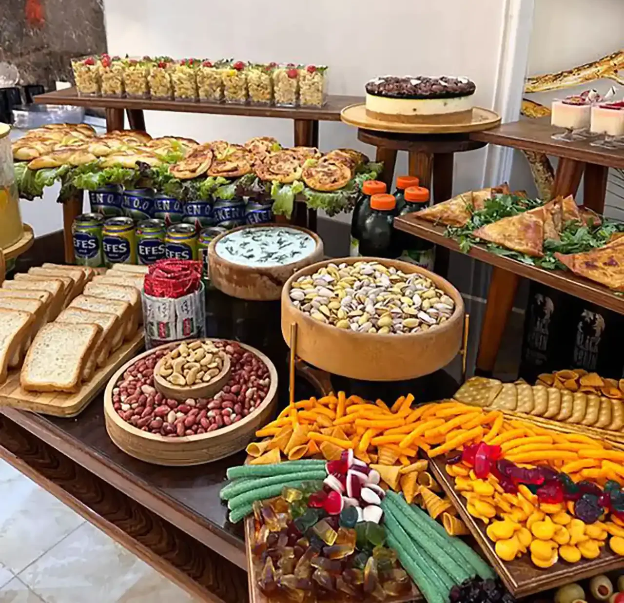 مدل میز برای تولد + زیباترین مدل های میز برای تولد خاص و لاکچری و خفن