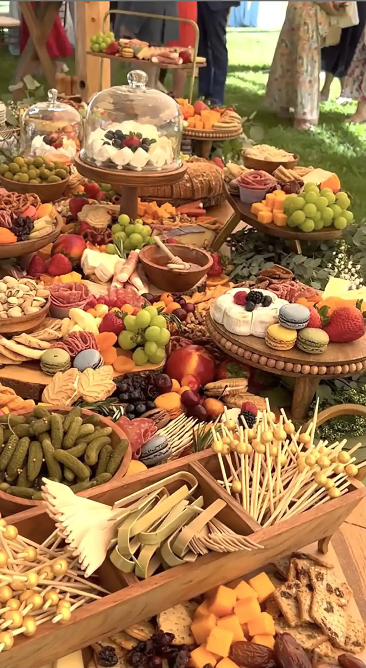 مدل میز برای تولد + زیباترین مدل های میز برای تولد خاص و لاکچری و خفن