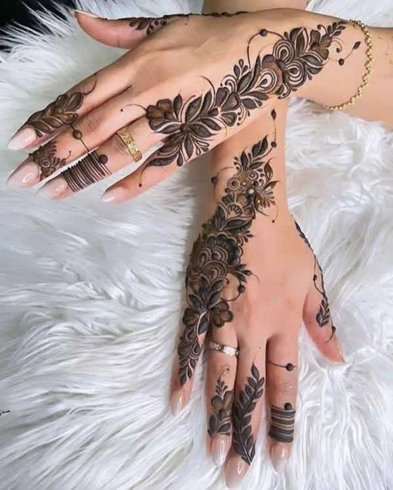 مدل حنا روی دست + ایده های جدید و بسیار ساده برای طراحی حنا روی دست با نقش های زیبا