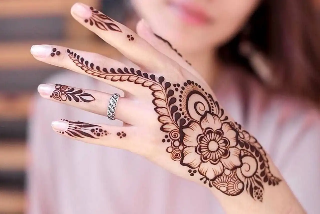 مدل حنا روی دست + ایده های جدید و بسیار ساده برای طراحی حنا روی دست با نقش های زیبا
