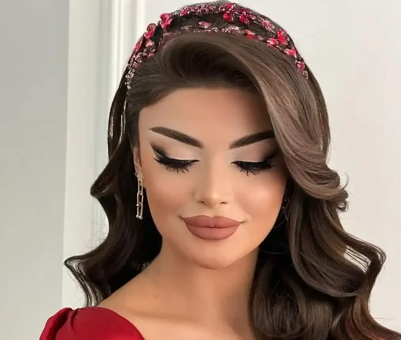 مدل شینیون باز + زیباترین و شیک ترین مدل های شینیون باز برای افراد سخت پسند و مناسبت های مهم