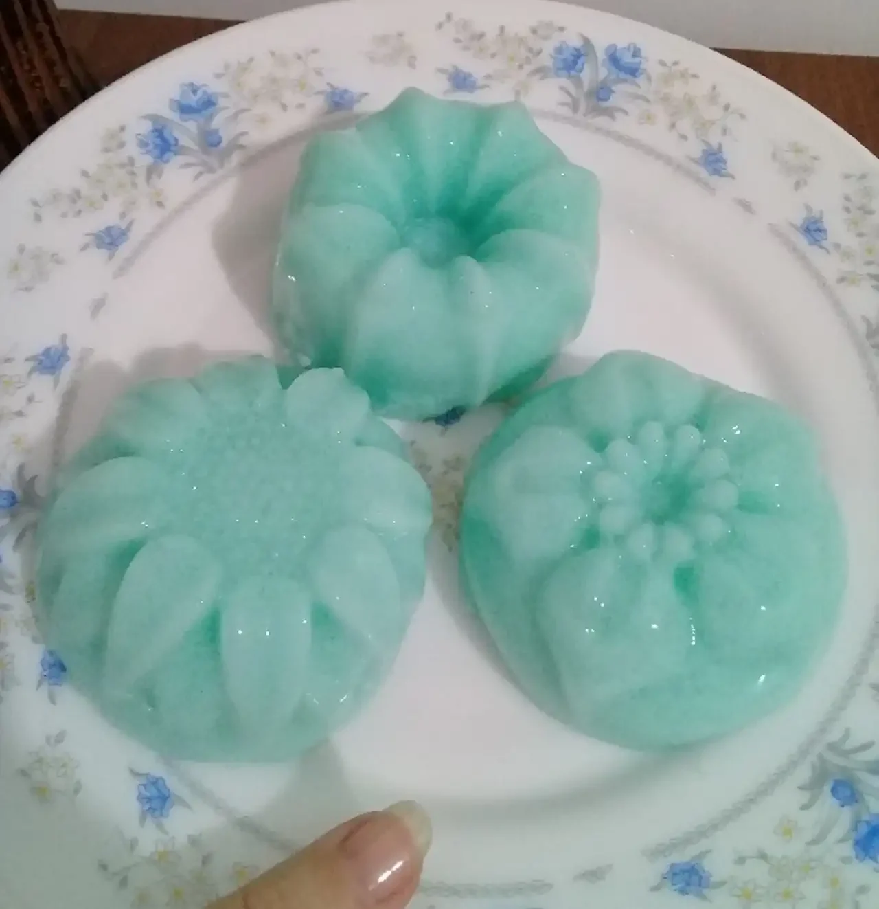 مدل ژله ساده + درست کردن مدل های جدید و ساده ژله تک نفره و قالبی برای مهمانی و جشن
