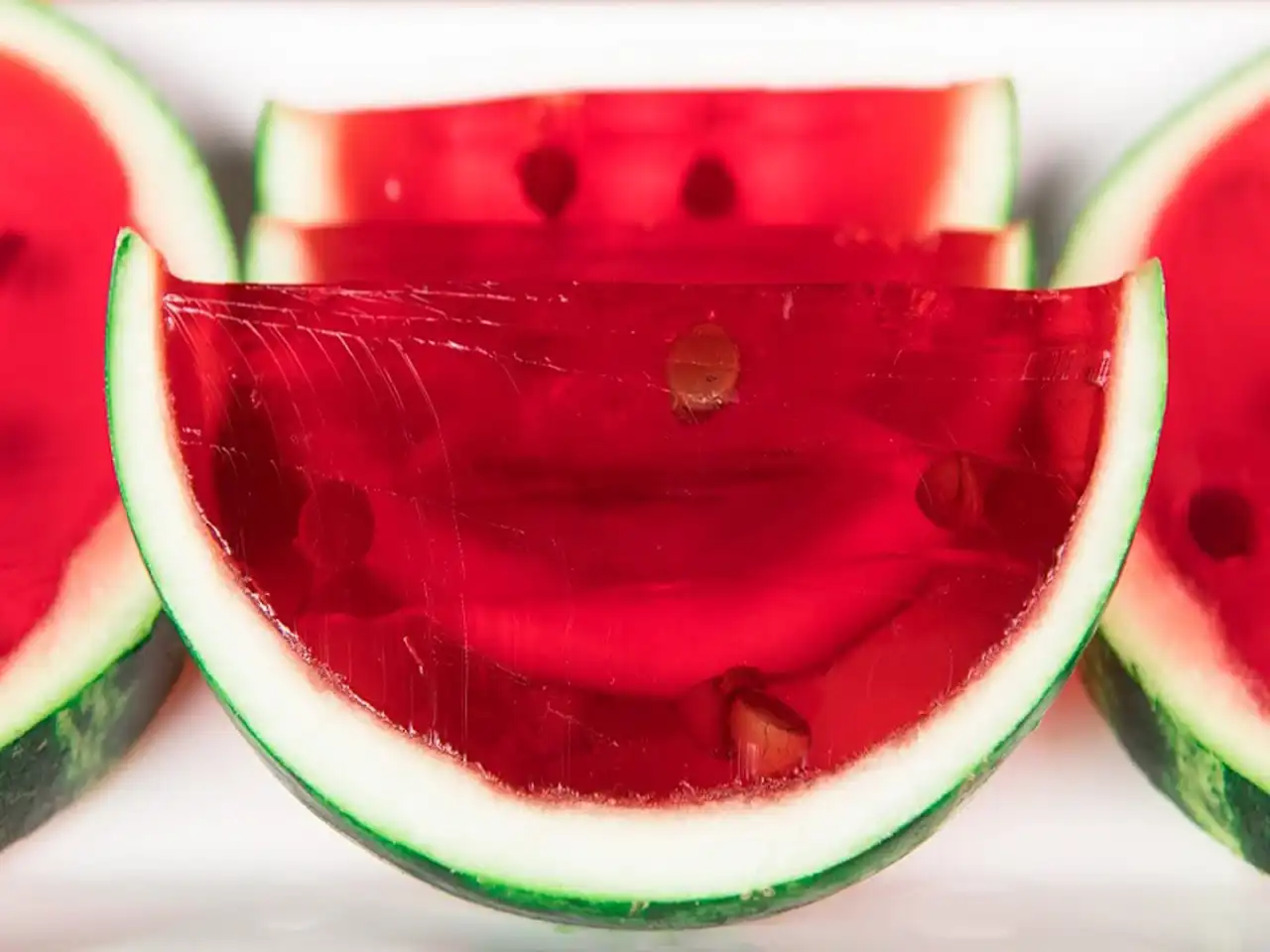 مدل ژله ساده + درست کردن مدل های جدید و ساده ژله تک نفره و قالبی برای مهمانی و جشن