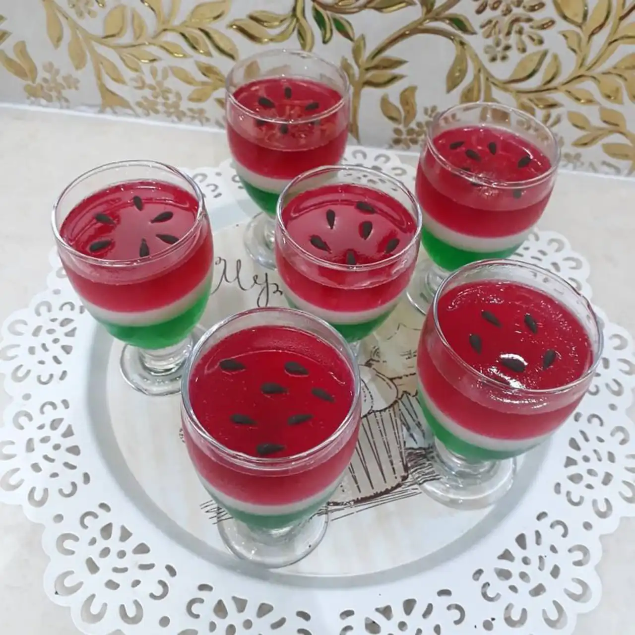 مدل ژله ساده + درست کردن مدل های جدید و ساده ژله تک نفره و قالبی برای مهمانی و جشن