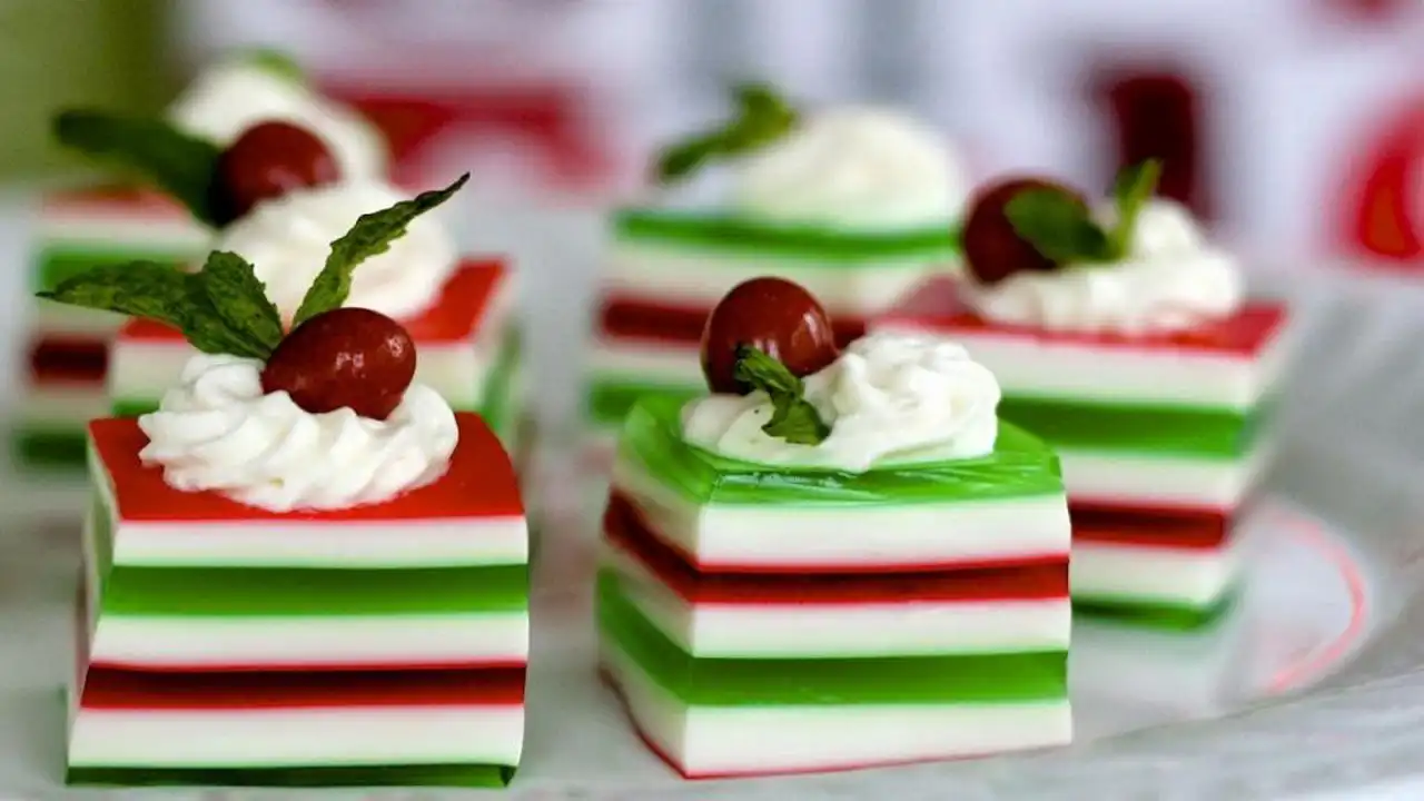مدل ژله ساده + درست کردن مدل های جدید و ساده ژله تک نفره و قالبی برای مهمانی و جشن