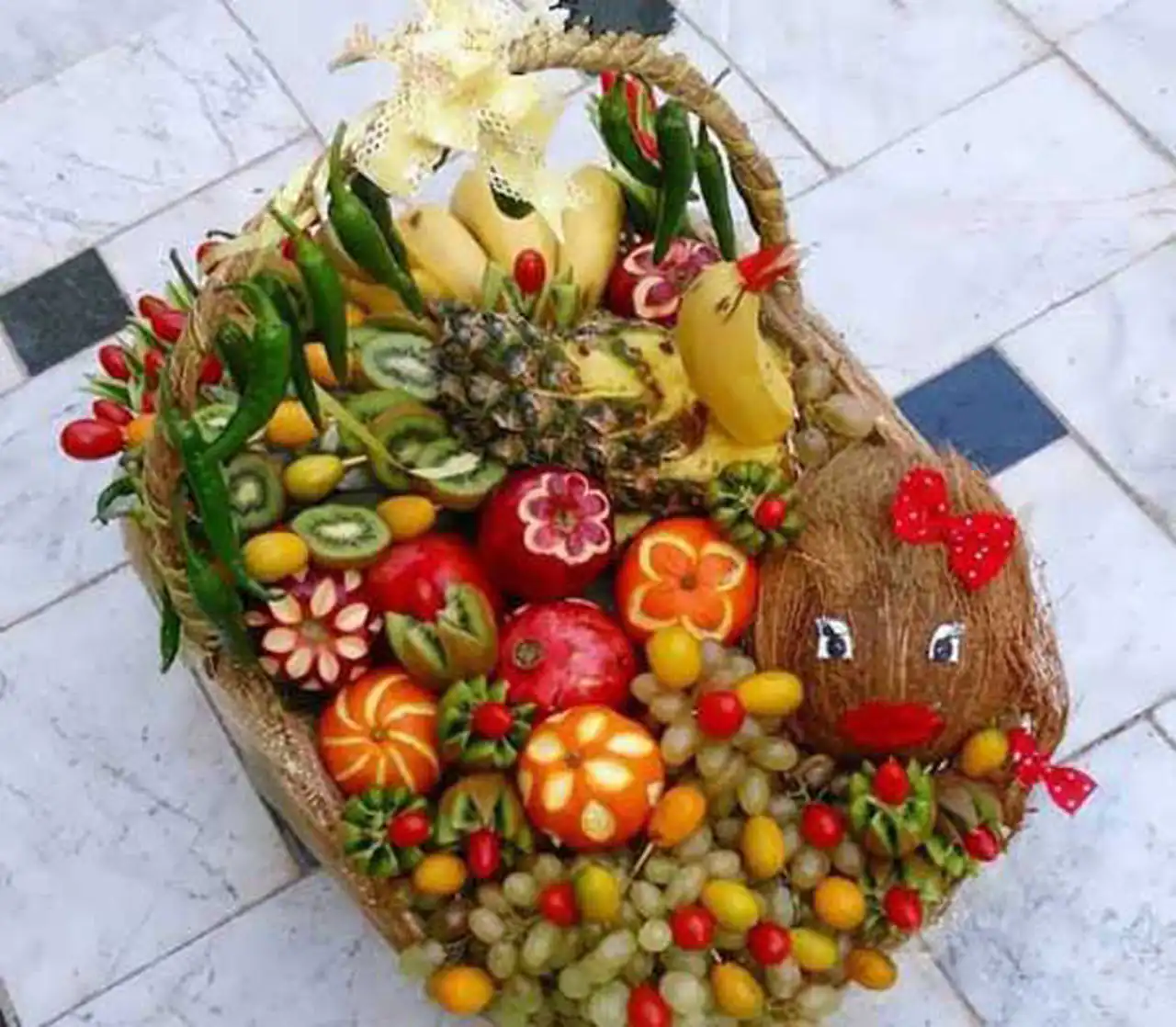 تزیین نارگیل شب یلدا برای عروس + زیباترین دیزاین و تزیین نارگیل شب یلدا برای عروس