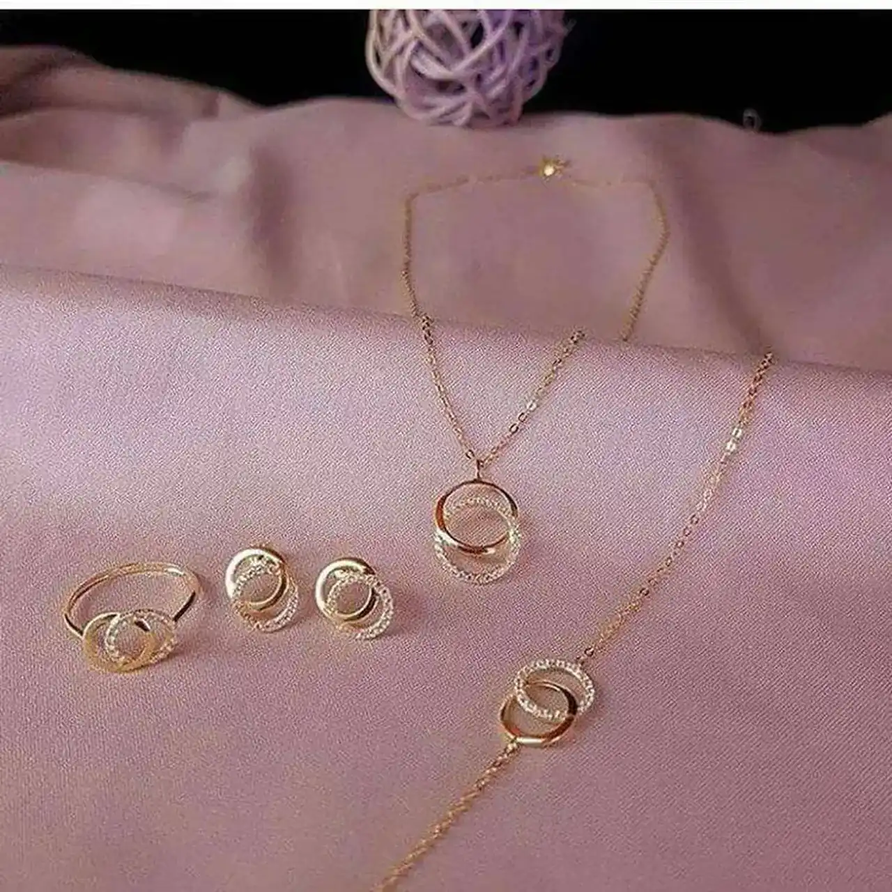 مدل نیم ست طلا جدید + زیباترین مدل های نیم ست طلا جدید بسیار شیک و لاکچری