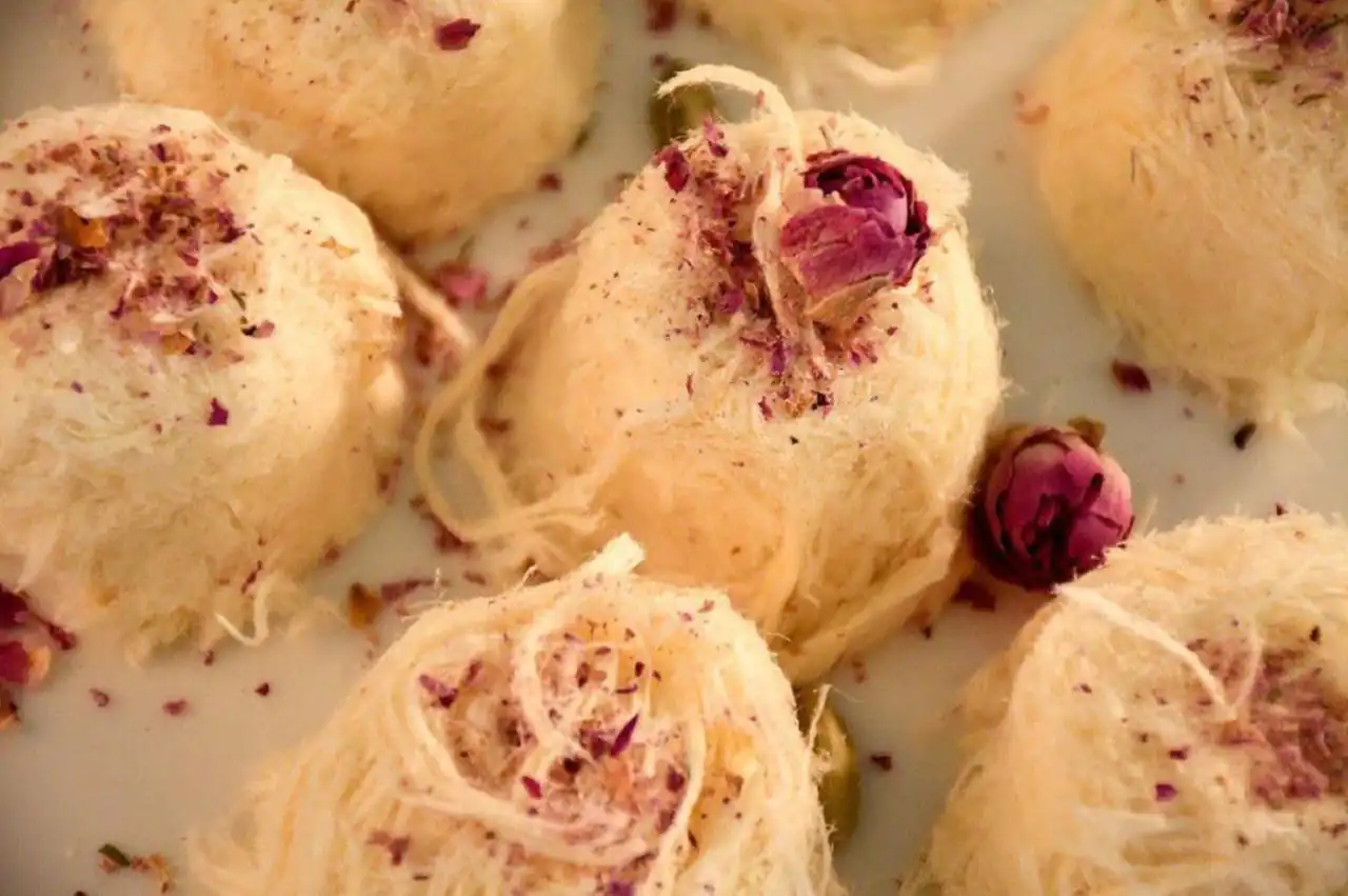 تزیین پشمک شب یلدا + زیباترین مدل های تزیین پشمک شب یلدا بسیار شیک و لاکچری