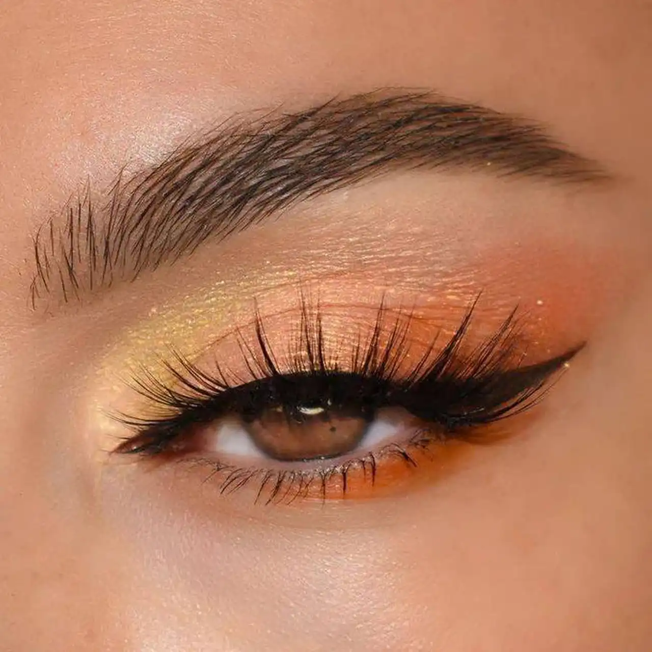 سایه چشم زیبا و خاص + تکنیک های جدید و ساده برای کشیدن سایه چشم