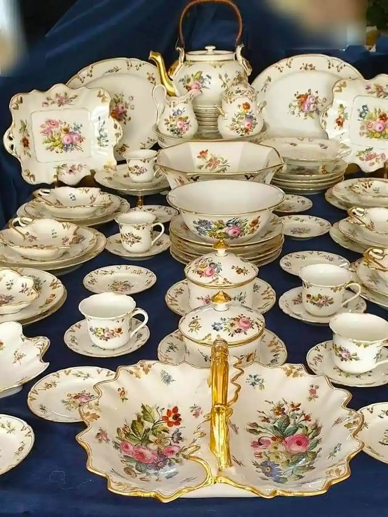 مدل سرویس غذاخوری چینی جدید + زیباترین مدل های سرویس غذاخوری لاکچری ترند