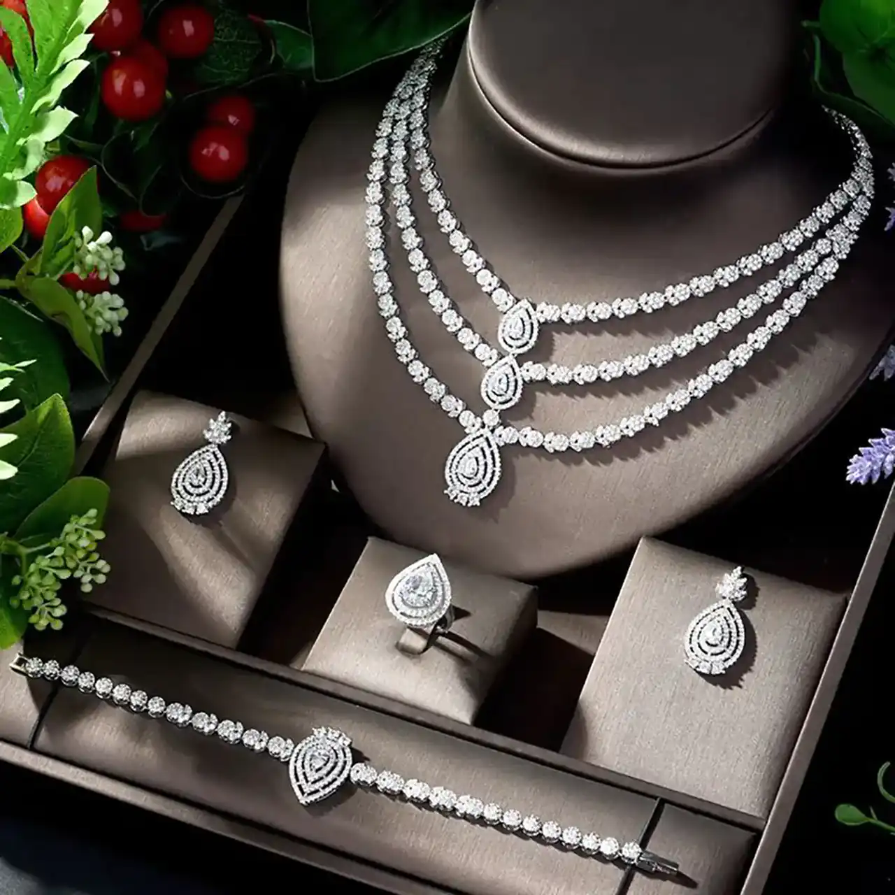 جدیدترین مدل سرویس طلا عروس + زیباترین مدل های سرویس طلا عروس لاکچری