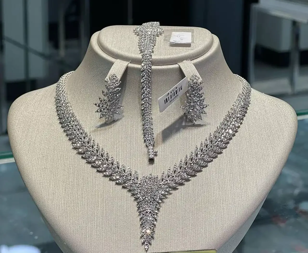 مدل سرویس طلا اسپرت + زیباترین مدل های سرویس طلا اسپرت و لاکچری امسال