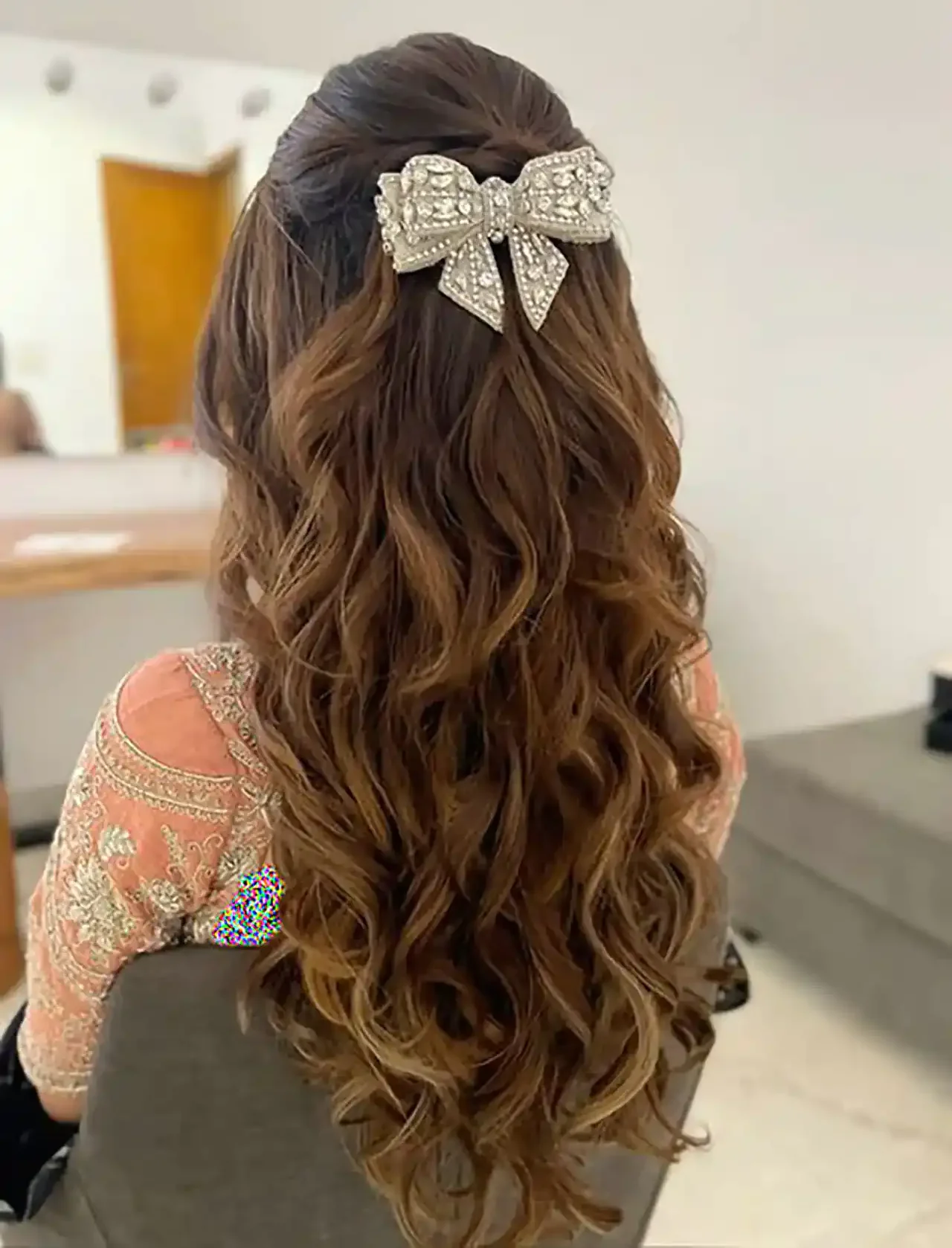 مدل شینیون باز دخترانه برای عروسی + زیباترین مدل های شینیون باز دخترانه امروزی