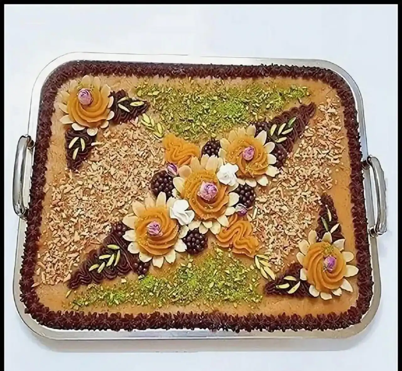 تزیین حلوا مجلسی + زیباترین دیزاین و تزیین حلوا مجلسی بسیار شیک و خفن