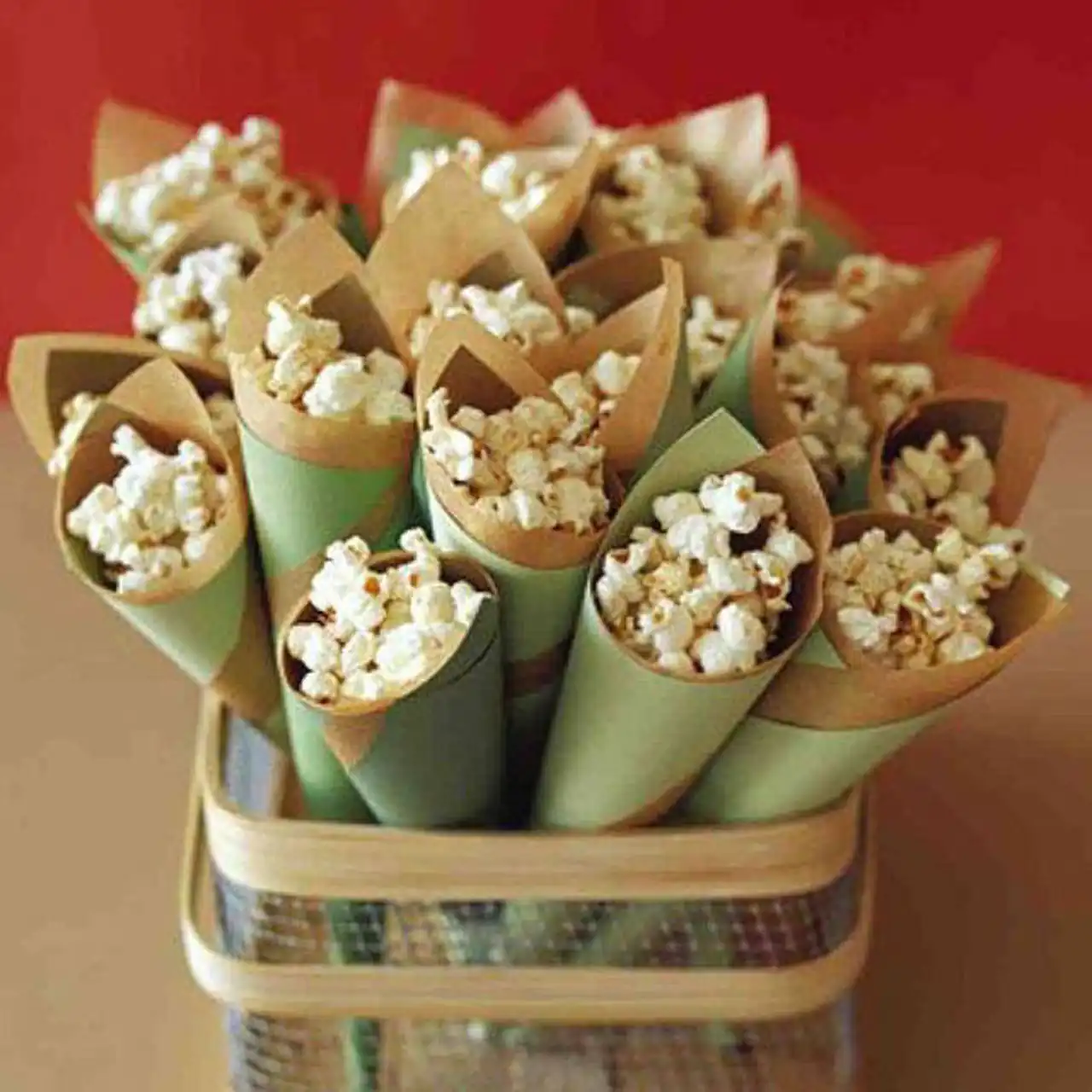 تزیین پفیلا شب یلدا + جدیدترین و شیک ترین مدل های تزیین پفیلا برای شب یلدای امسال
