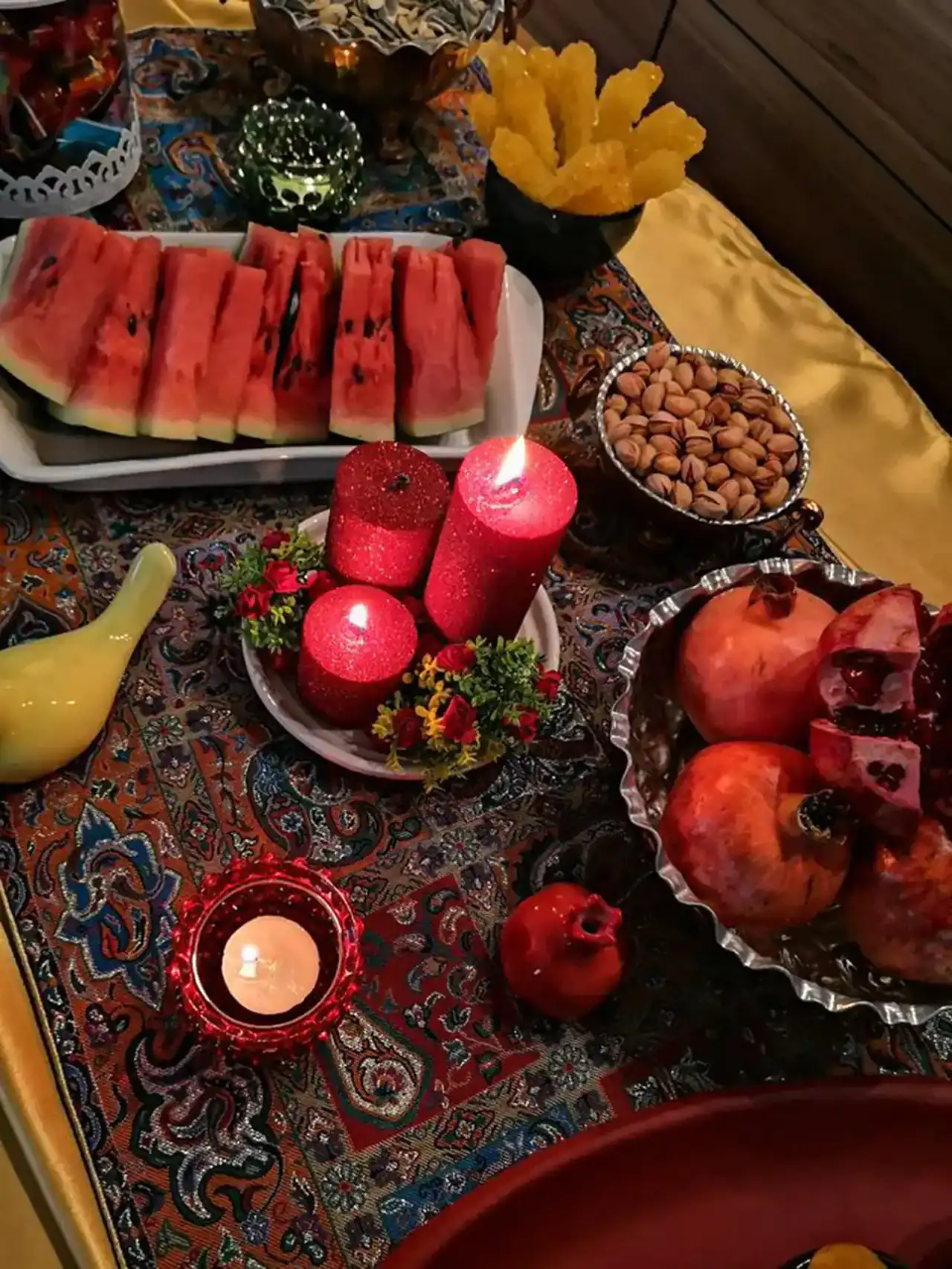 تزیین شب یلدا + زیباترین دیزاین و تزیین برای شب یلدا امسال بسیار شیک