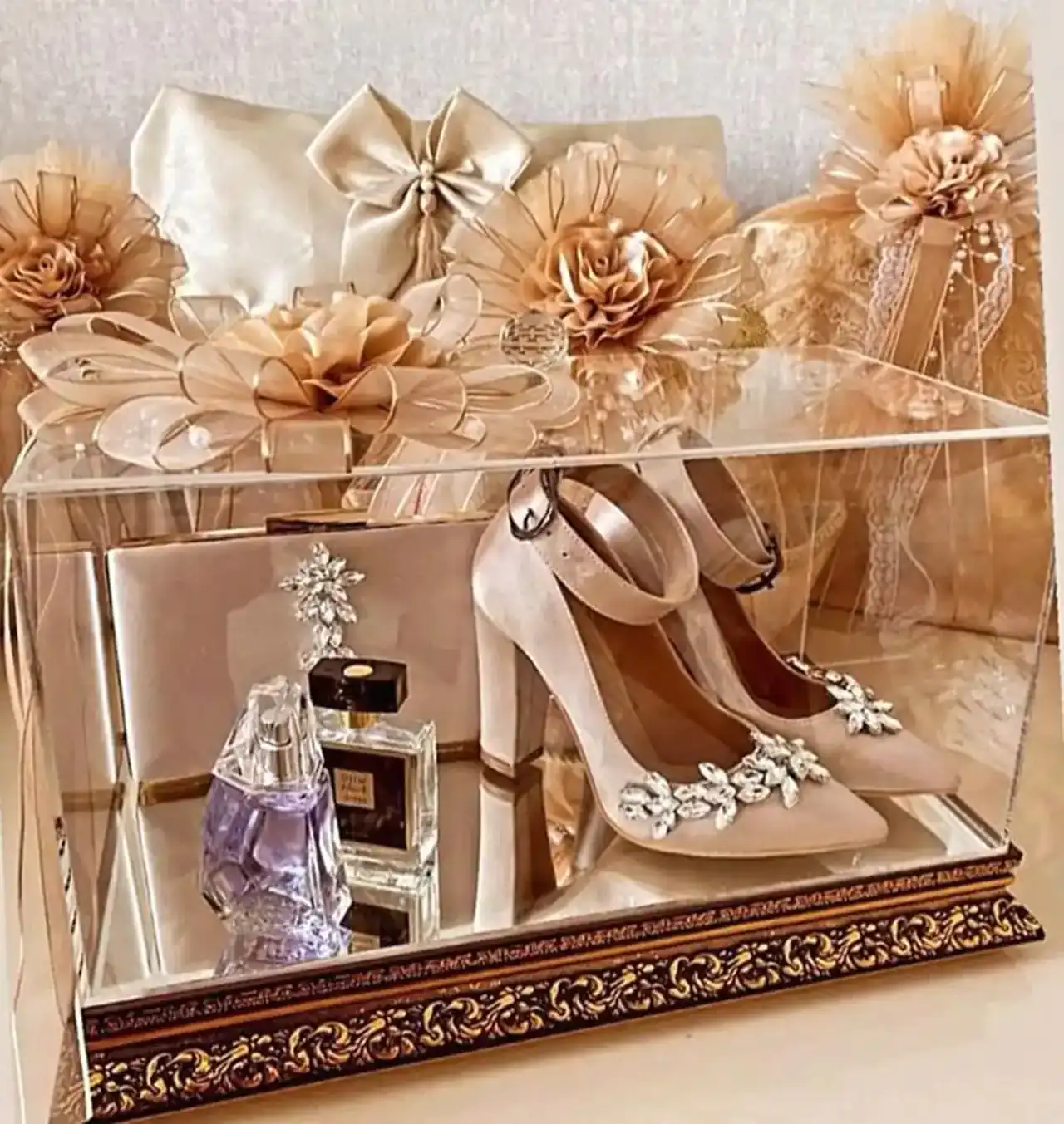 تزیین وسایل عروس + زیباترین طراحی ها برای تزیین وسایل عروس بسیار شیک و لاکچری