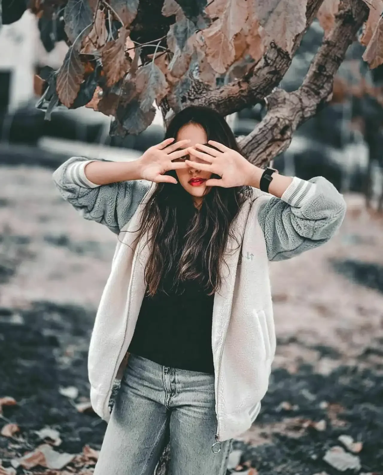 ژست عکاسی دخترانه + زیباترین مدل های ژست عکاسی دخترانه بسیار لاکچری