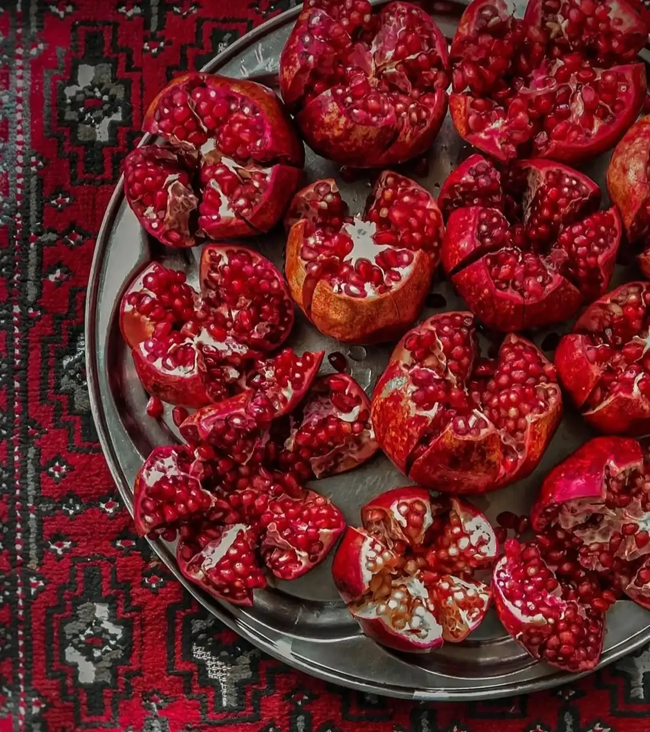 تزیین انار شب یلدا ساده + زیباترین دیزاین و تزیین انار شب یلدای ساده امسال