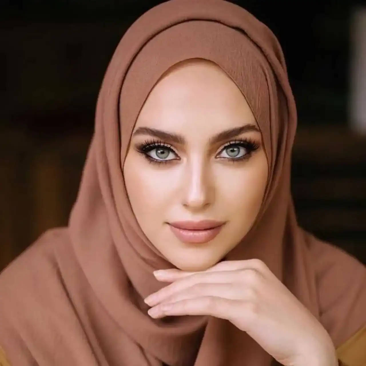 مدل آرایش با حجاب صورت + زیباترین مدل های آرایش صورت بسیار سنگین و شکیل