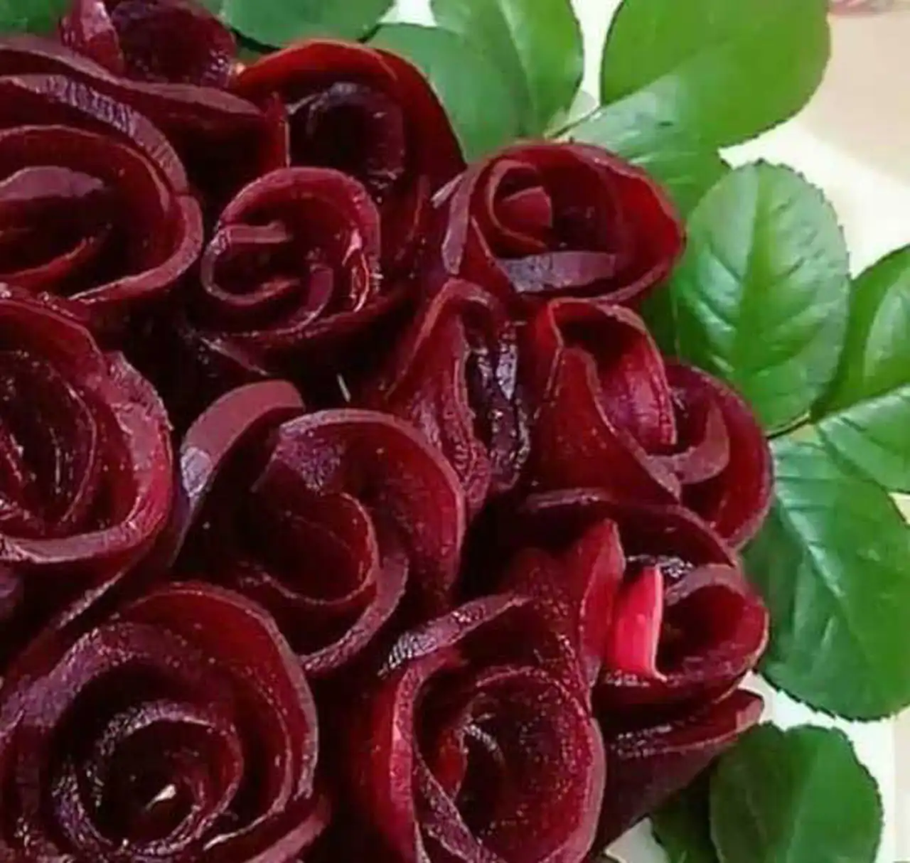 طرز تزیین لبو شب یلدا + بهترین ایده ها برای تزیین لبو برای شب یلدا امسال