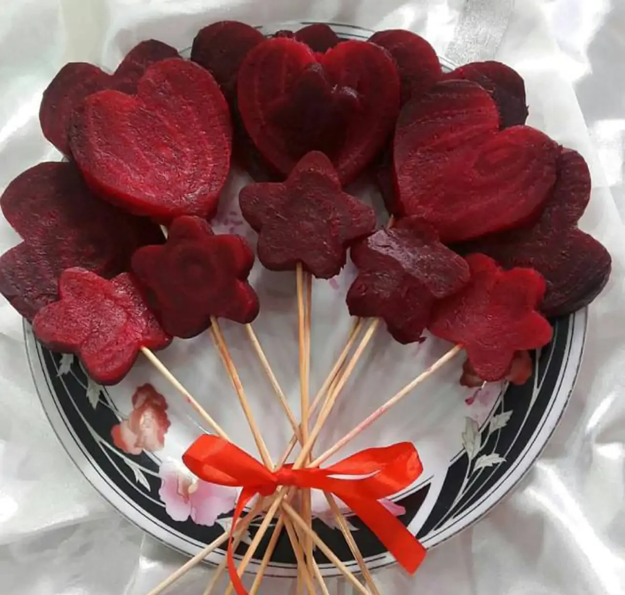 طرز تزیین لبو شب یلدا + بهترین ایده ها برای تزیین لبو برای شب یلدا امسال