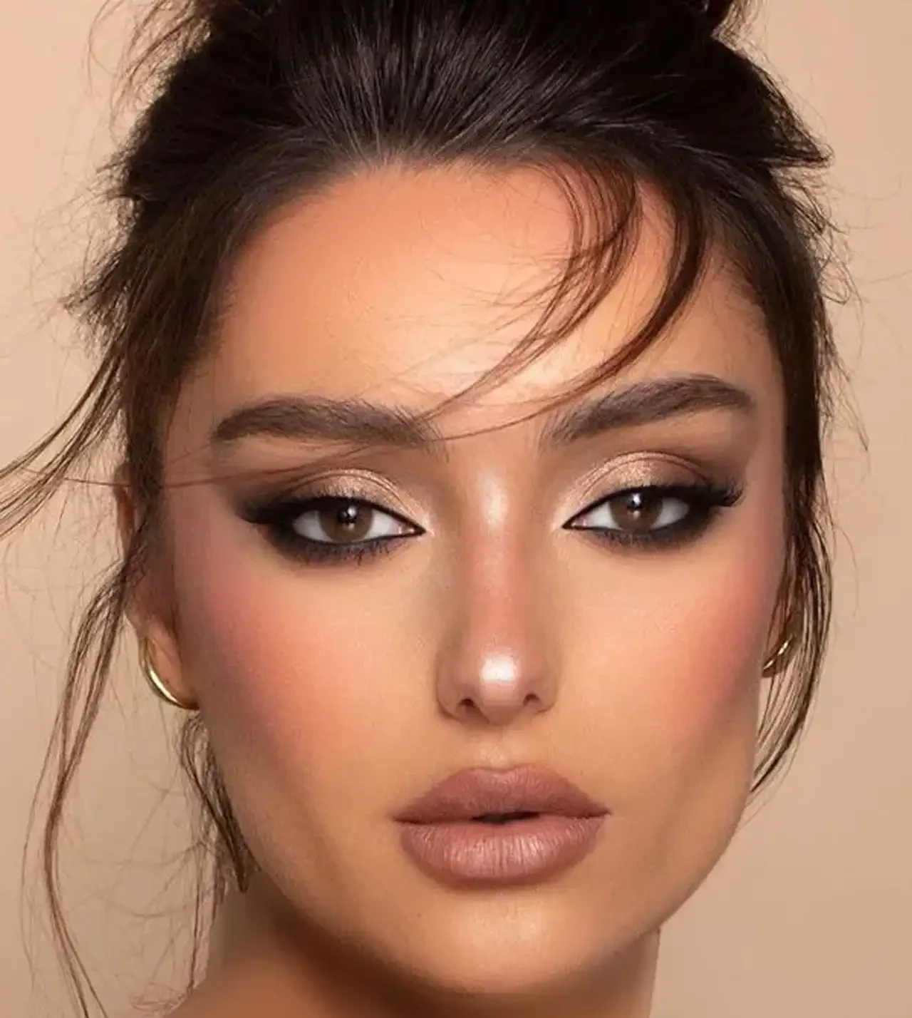 مدل آرایش اسموکی عروس + زیباترین و جذاب ترین تکنیک آرایش اسموکی برای عروس خانم های سخت پسند