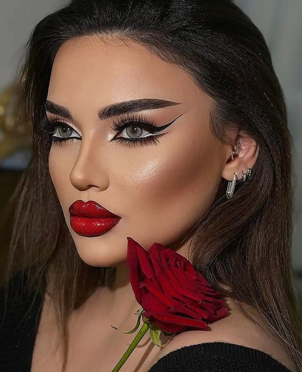 مدل آرایش اسموکی با رژ قرمز + تکنیک جدید و به روز برای آرایش اسموکی بسیار شیک و زیبا