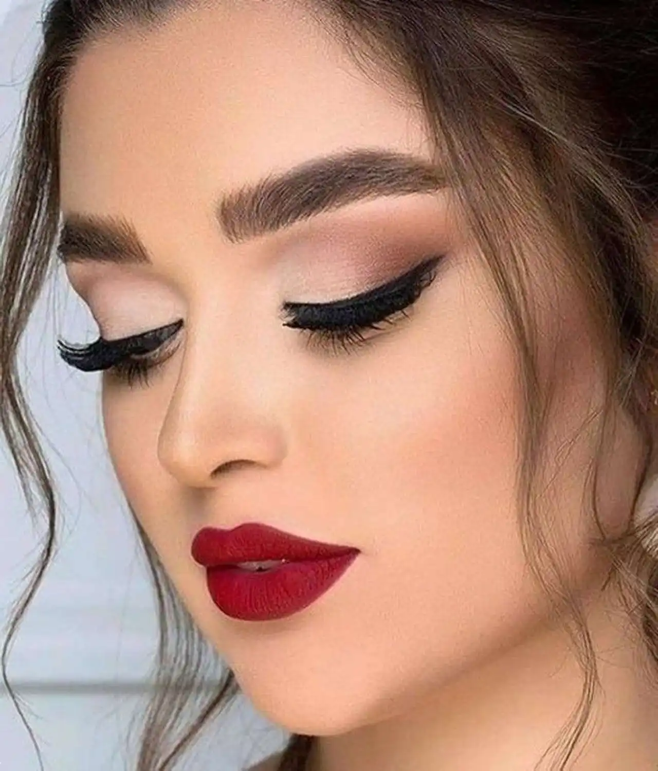 مدل آرایش اسموکی با رژ قرمز + تکنیک جدید و به روز برای آرایش اسموکی بسیار شیک و زیبا