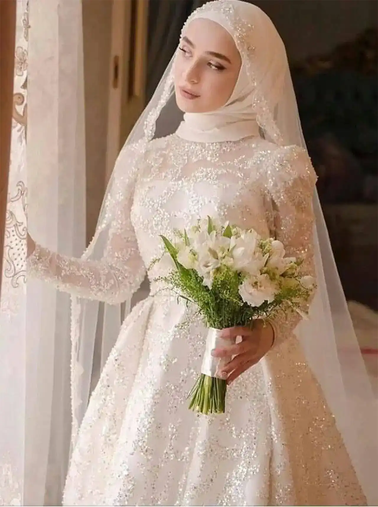 مدل عروس با حجاب با میکاپ های اروپایی و نچرال با انها در مجالس بدرخشید
