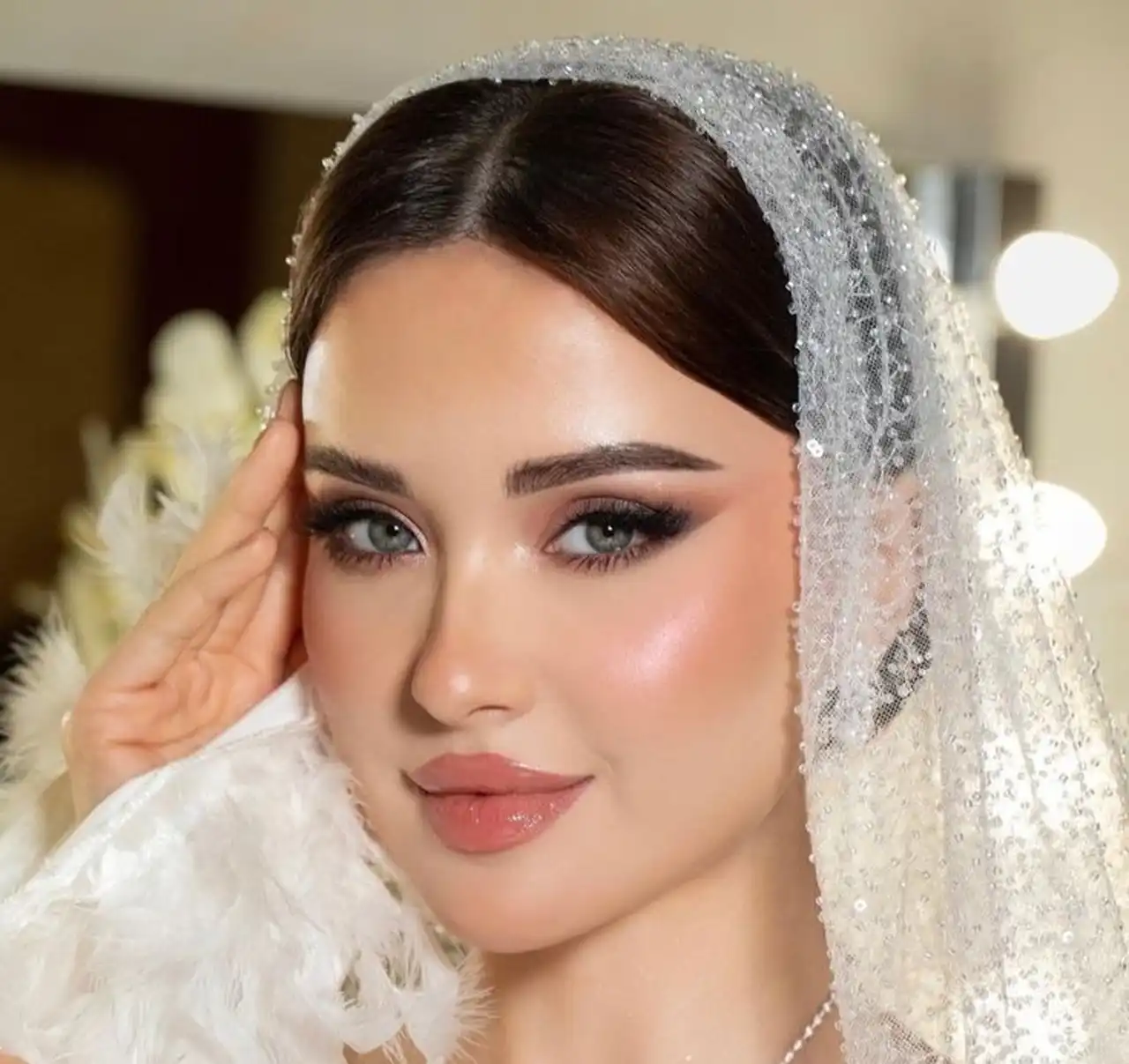 مدل عروس امسال + زیباترین و شیک ترین مدل های میکاپ و شنیون برای عروس خانم های سخت پسند