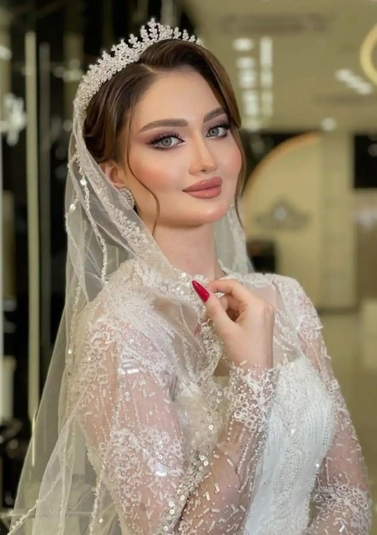 مدل عروس امسال + زیباترین و شیک ترین مدل های میکاپ و شنیون برای عروس خانم های سخت پسند