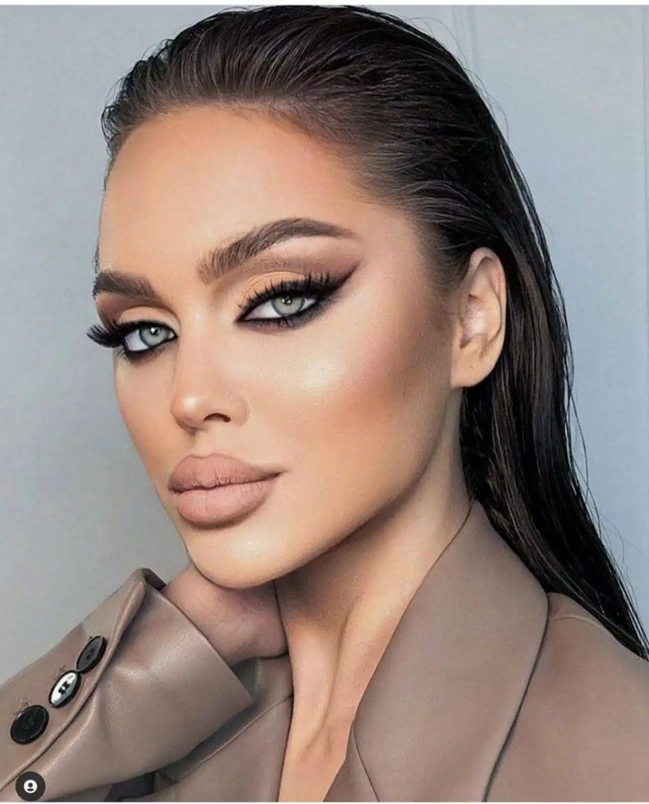 مدل چشم گربه ای طبیعی و با بوتاکس و فیلر زیبا و جذاب + نکاتی که باید بدانید