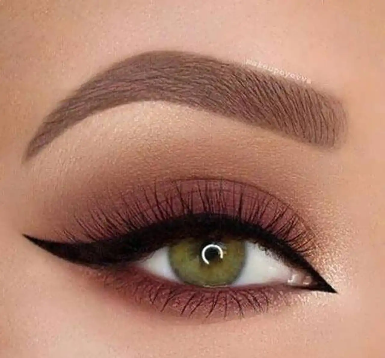 مدل چشم خرگوشی زیبا و کیوت + ترفندهایی برای میکاپ خاص و جدید