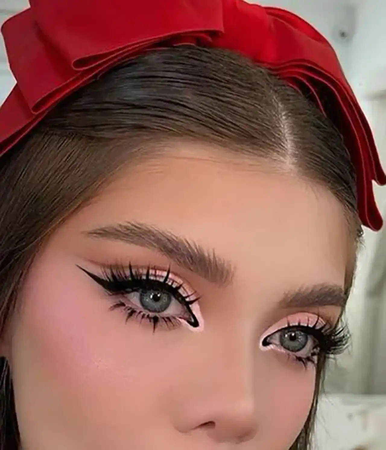 مدل چشم عروسکی + تکنیک های کاربردی برای آرایش چشم عروسکی با متد روز