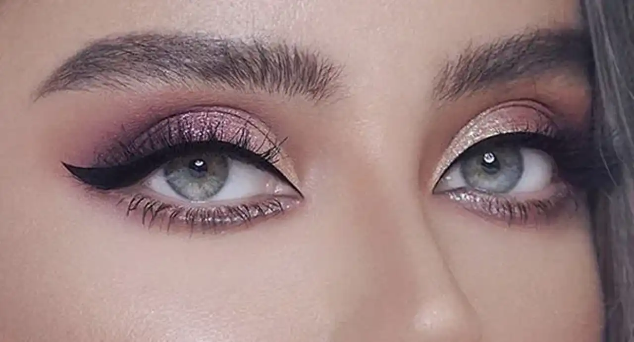 مدل چشم عروسکی + تکنیک های کاربردی برای آرایش چشم عروسکی با متد روز