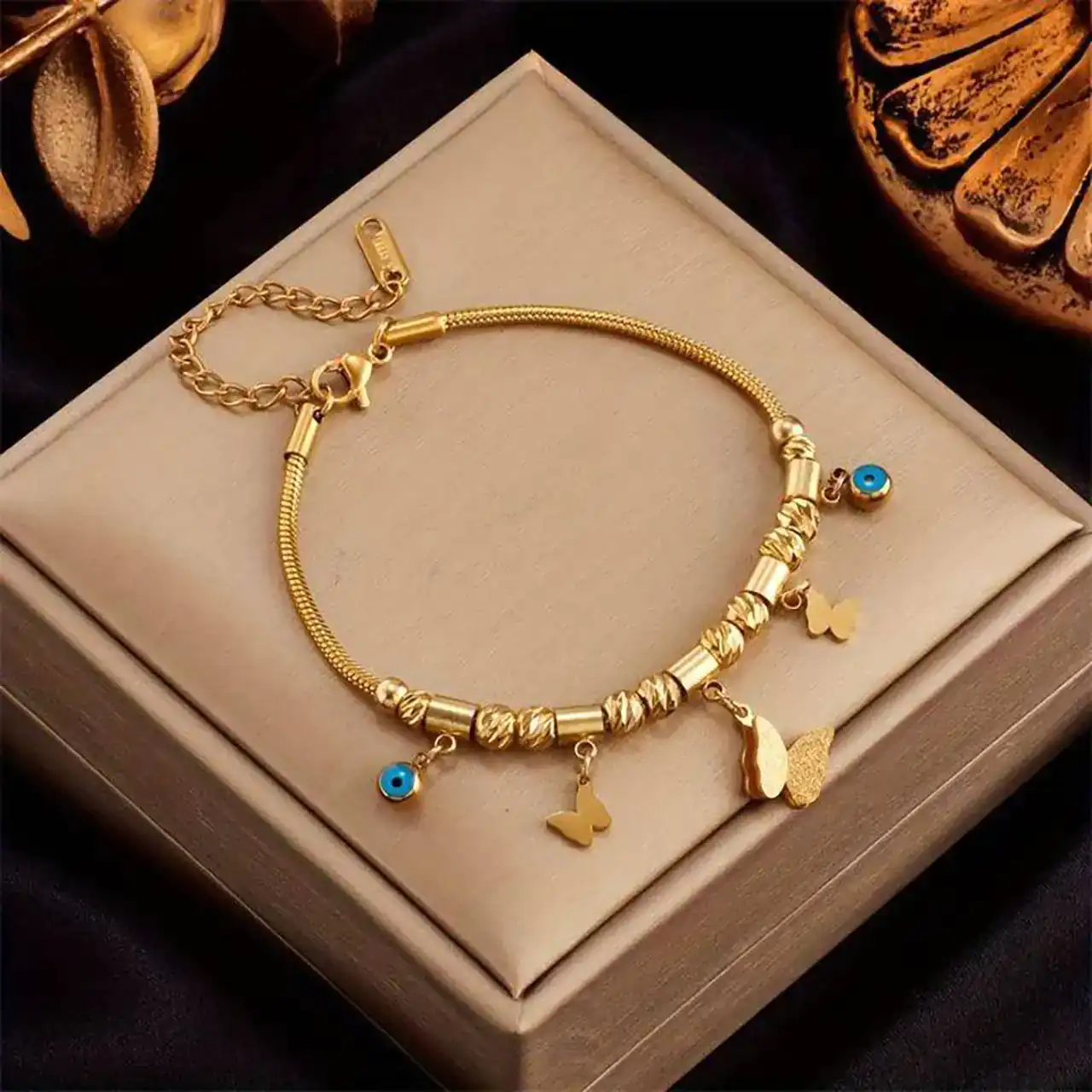 مدل دستبند لاکچری طلا و نقره ای با مدل های شیک و باکلاس برای باسلیقه ها