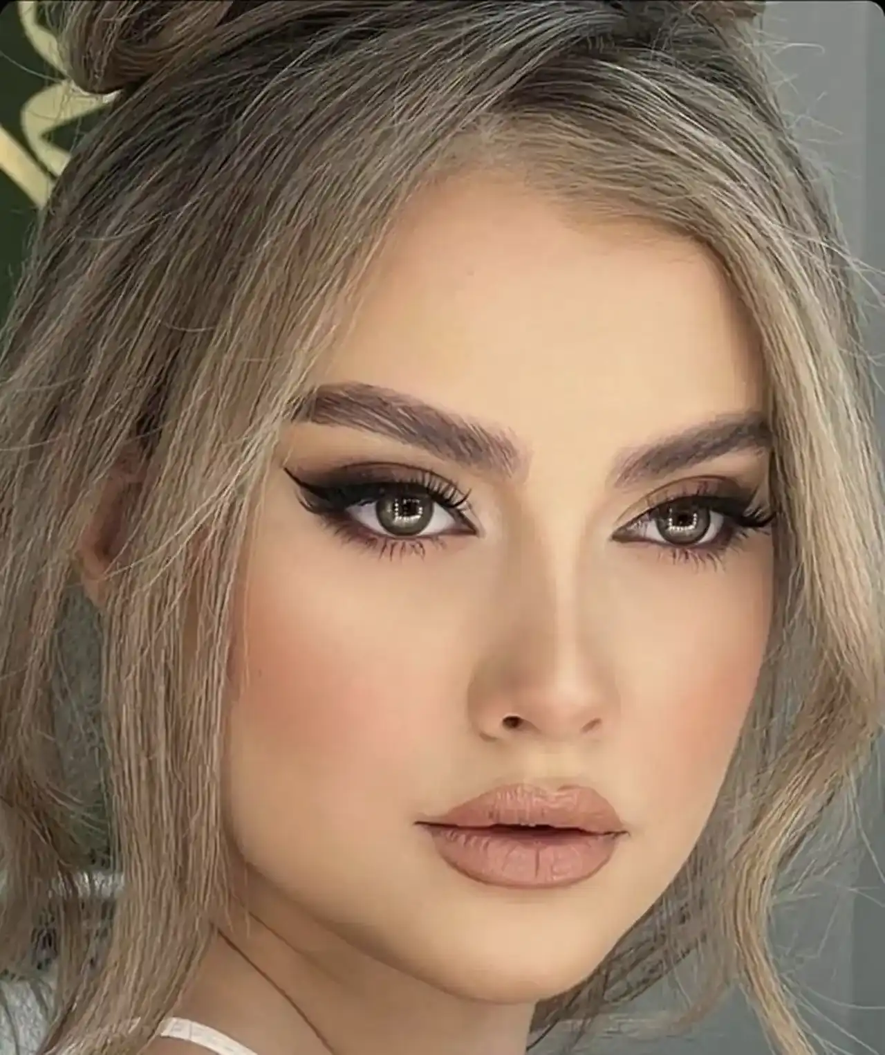 مدل های آرایش + ایجاد تغییرات در چهره برای افزایش زیبایی صورت با سبک جدید آرایش