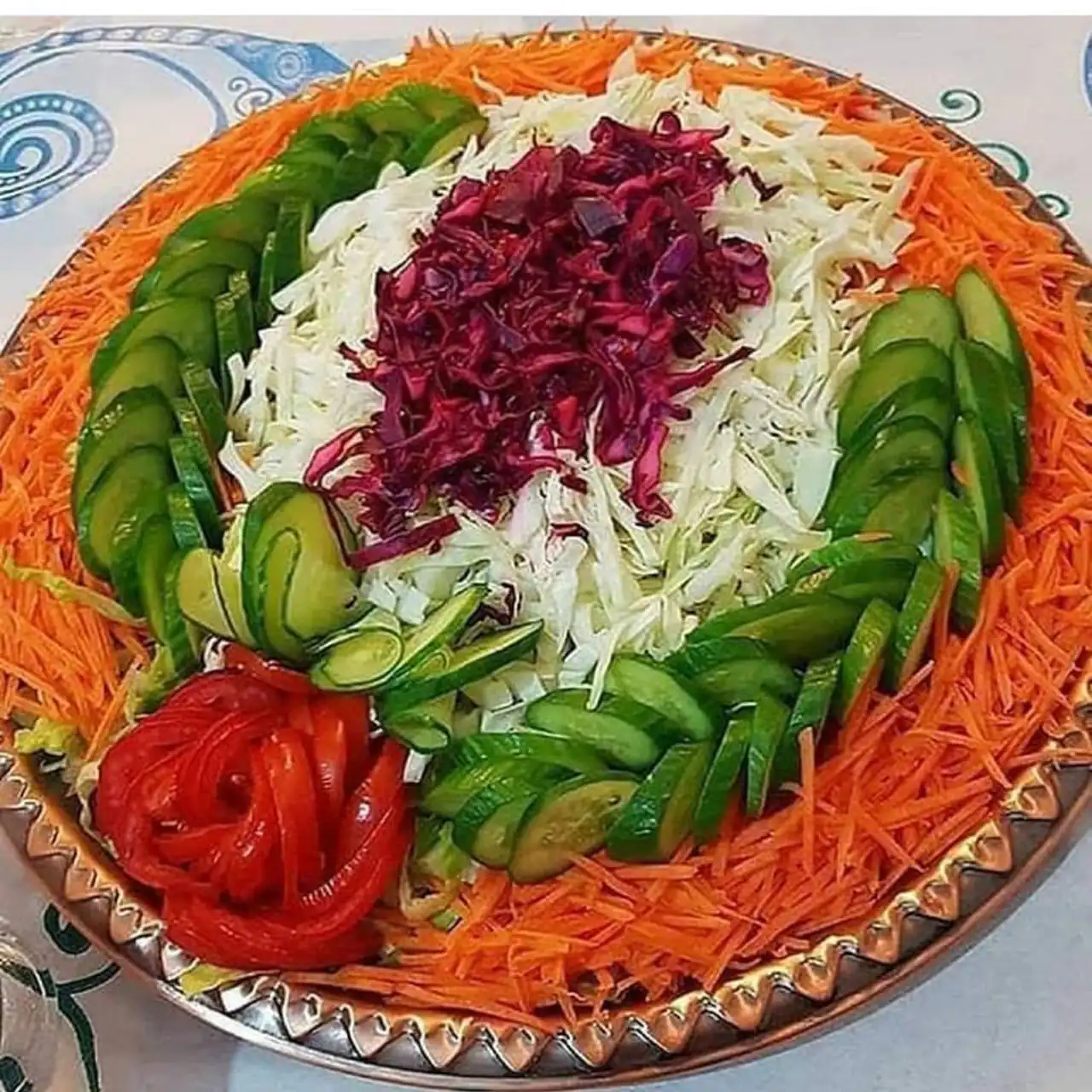 مدل جدید سالاد کاهو با گوجه خیار و کلم با ایده های متفاوت و خلاقانه جدید