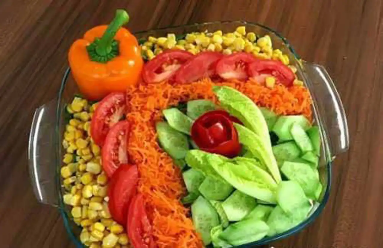 مدل جدید سالاد کاهو با گوجه خیار و کلم با ایده های متفاوت و خلاقانه جدید