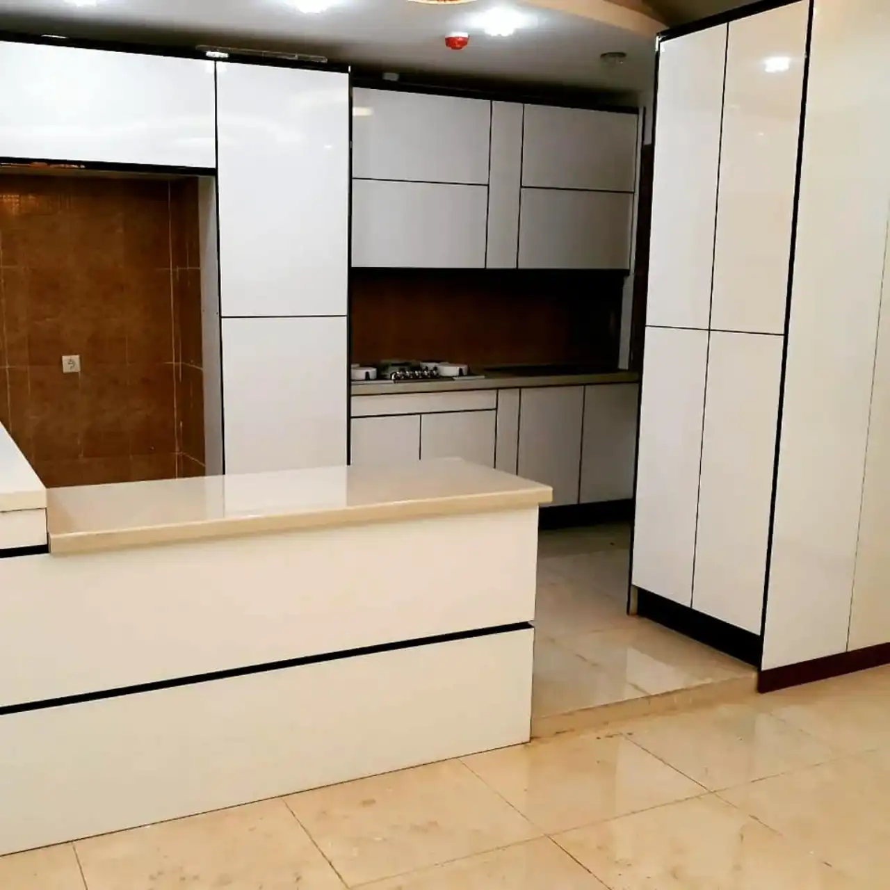 مدل کابینت از سقف تا پایین + ایده های جدید برای طراحی کابینت آشپزخانه مدل کمدی