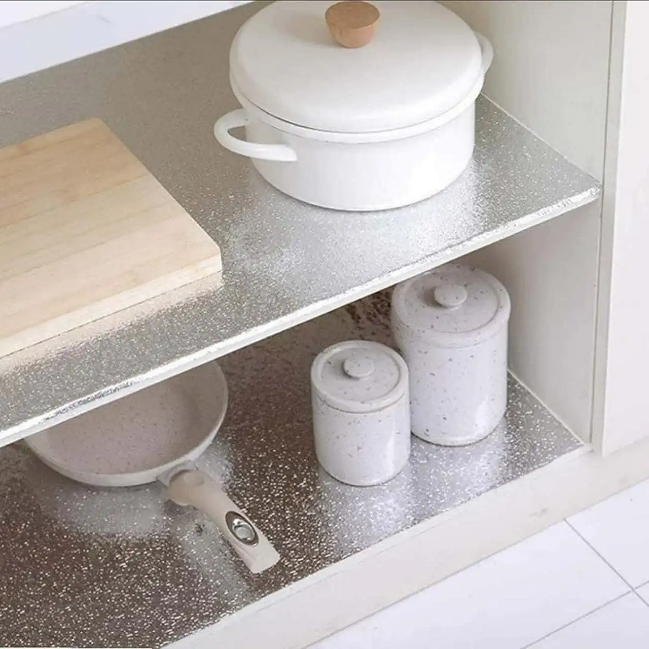 مدل کفپوش کابینت + زیبایی، محافظت و کارایی بیشتر با استفاده از کفپوش های جدید برای کابینت