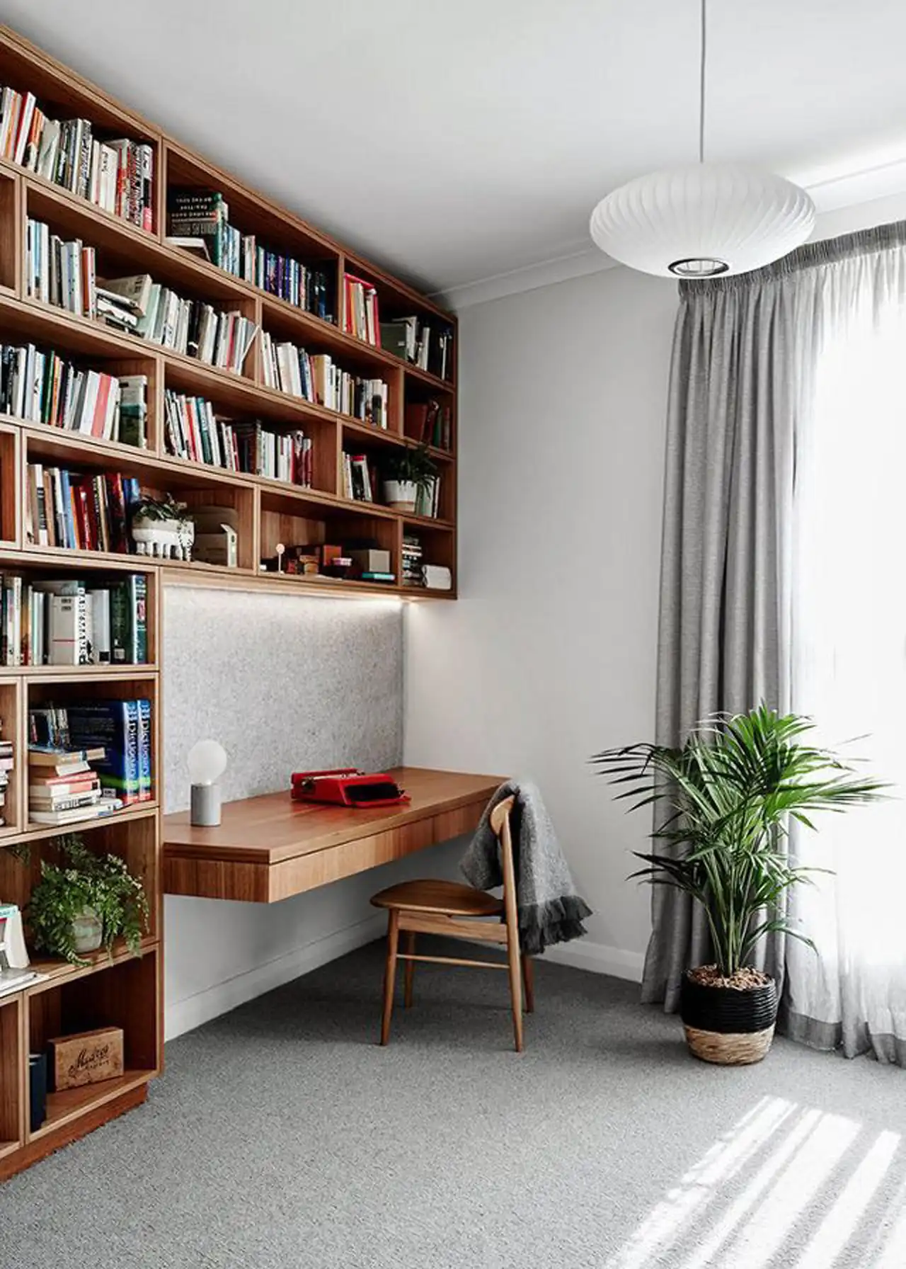 مدل کتابخانه با میز تحریر + ایده های جدید و متفاوت برای طراحی کتابخانه شیک با میز تحریر