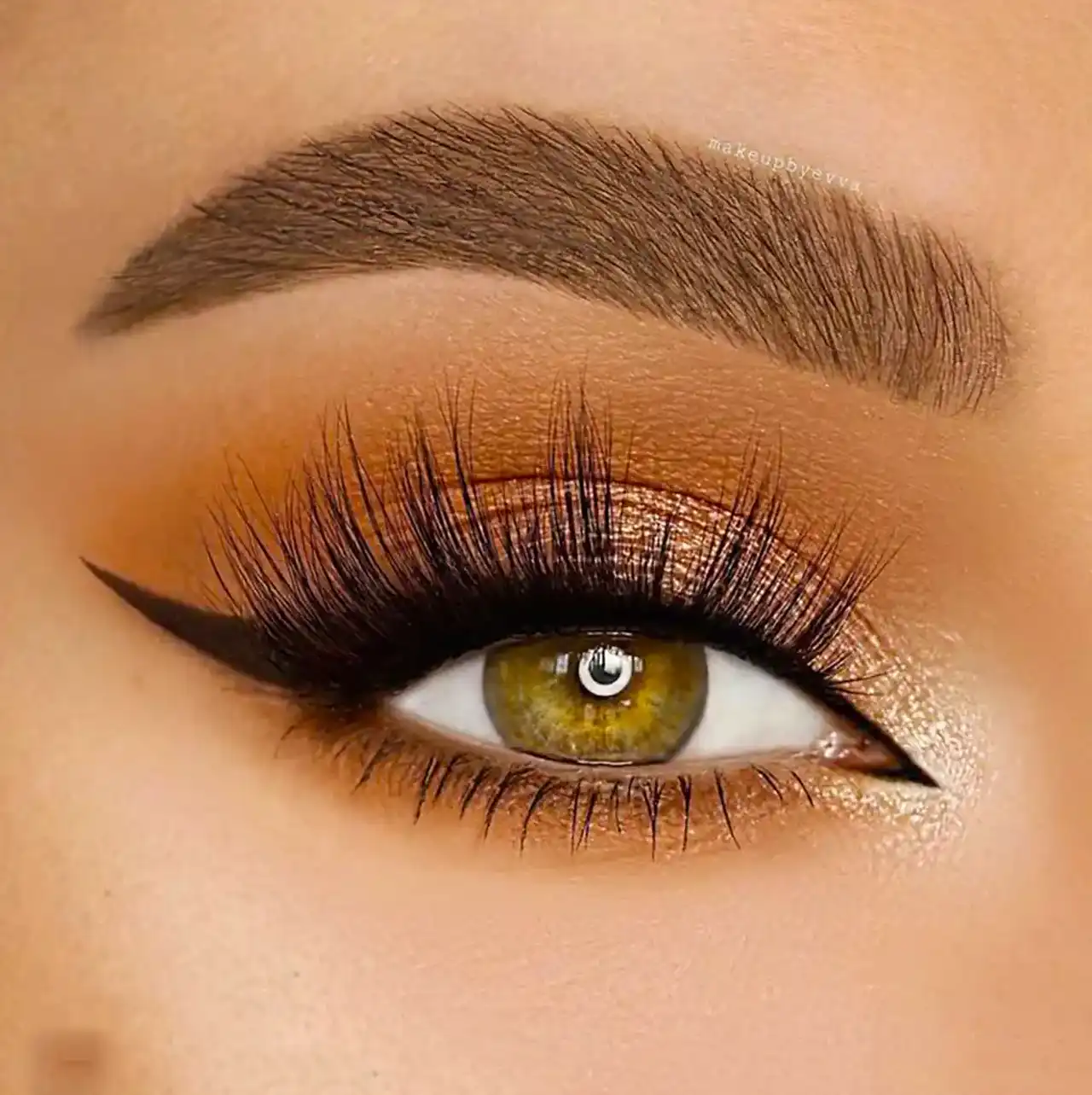 مدل خط چشم آسون + تکنیک های جدید و راحت برای کشیدن خط چشم به صورت حرفه ای