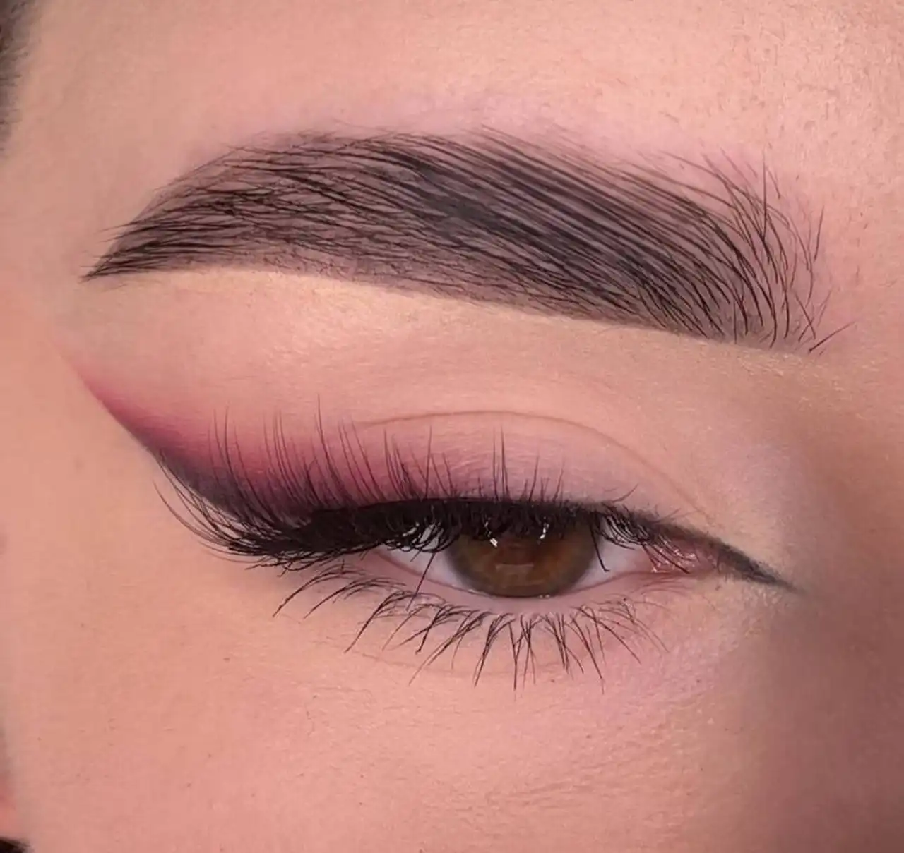 مدل خط چشم آسون + تکنیک های جدید و راحت برای کشیدن خط چشم به صورت حرفه ای