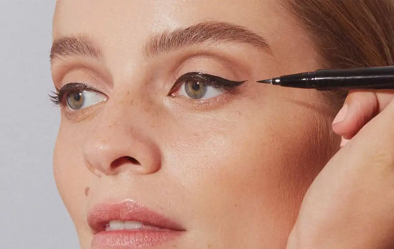 مدل خط چشم آسون + تکنیک های جدید و راحت برای کشیدن خط چشم به صورت حرفه ای