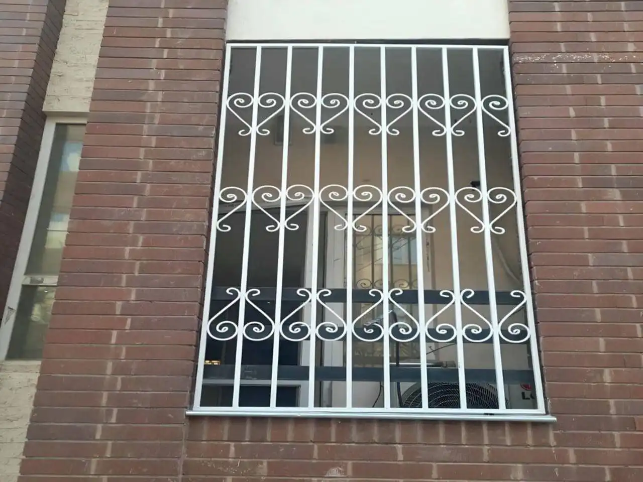 مدل پنجره آهنی ویلایی + مدل های جدید و شیک پنجره آهنی برای محافظت از ویلا و باغ