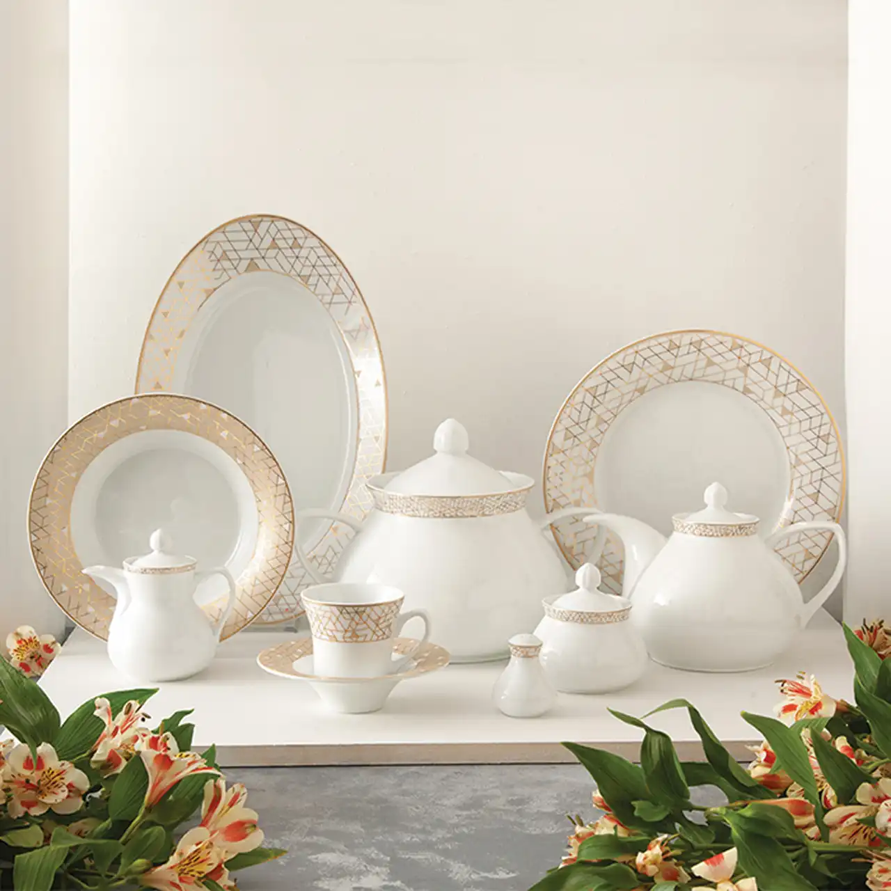 مدل های سرویس غذاخوری چینی زرین + طراحی خاص و شیک سرویس چینی زرین مناسب برای خرید جهیزیه