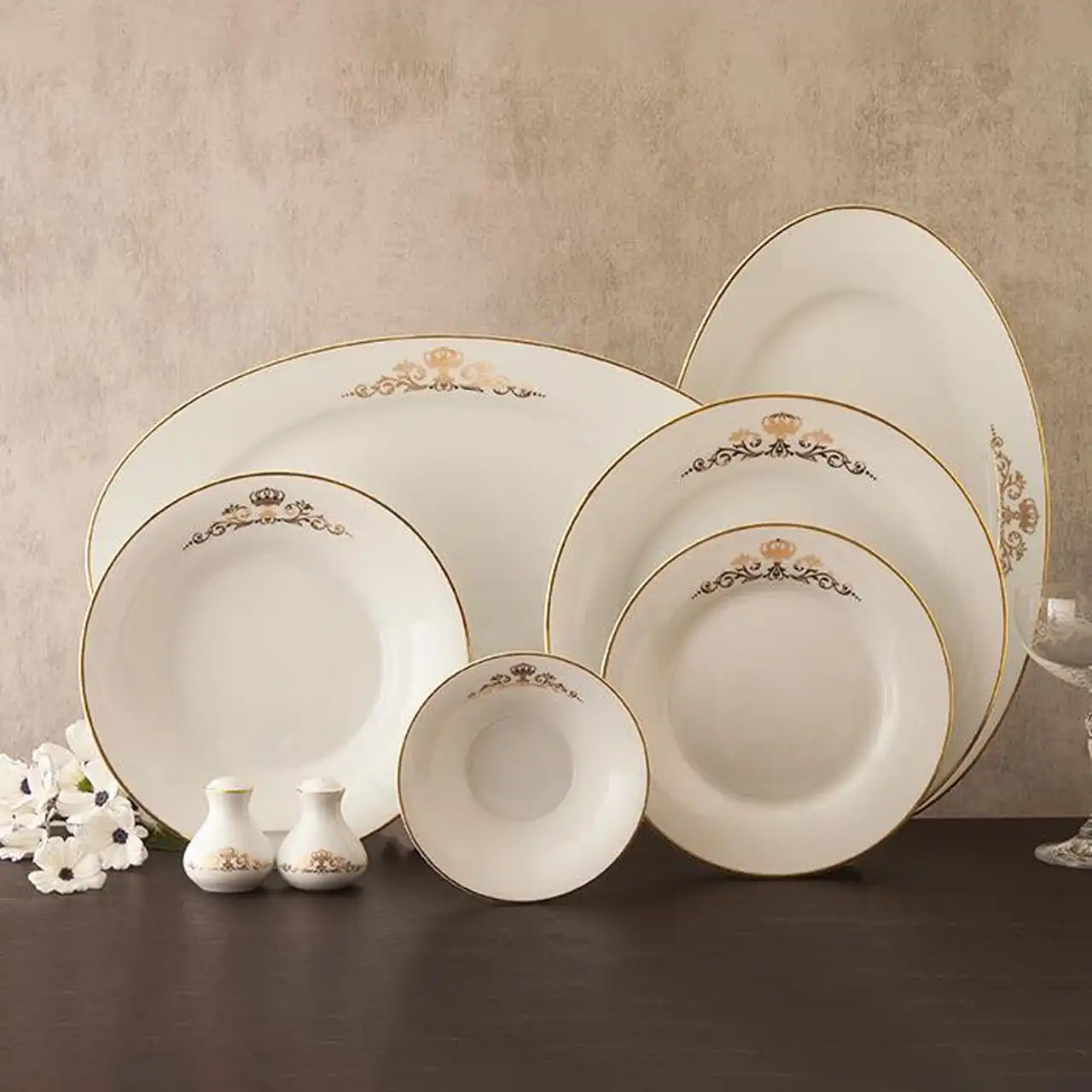 مدل های سرویس غذاخوری چینی زرین + طراحی خاص و شیک سرویس چینی زرین مناسب برای خرید جهیزیه